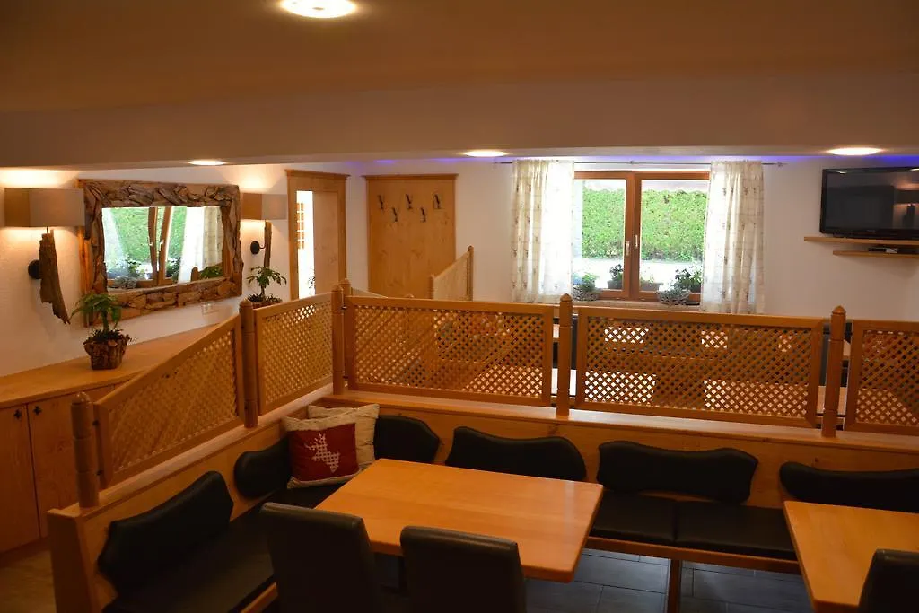 Pension Milan-1